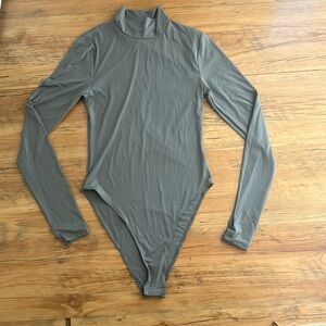 Grey medium Zara long sleeve bodysuit